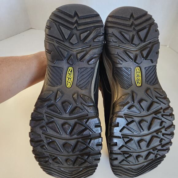 KEEN Men's Targhee 4 Low Height Durable Waterproof Hiking Shoes, US 11 wide - Picture 10 of 11